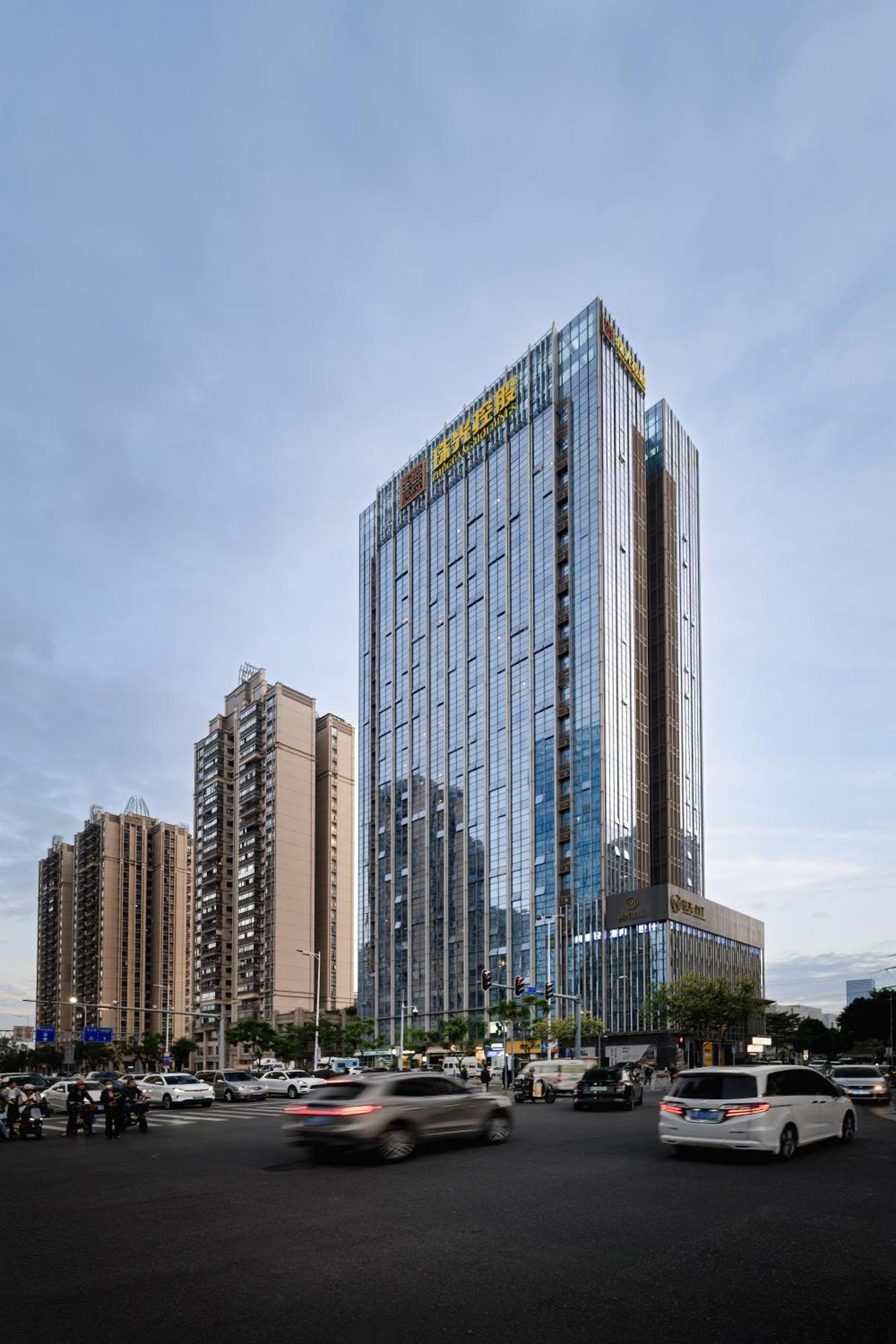 Livetour Hotel Zhujiang New Town Guangzhou Eksteriør billede