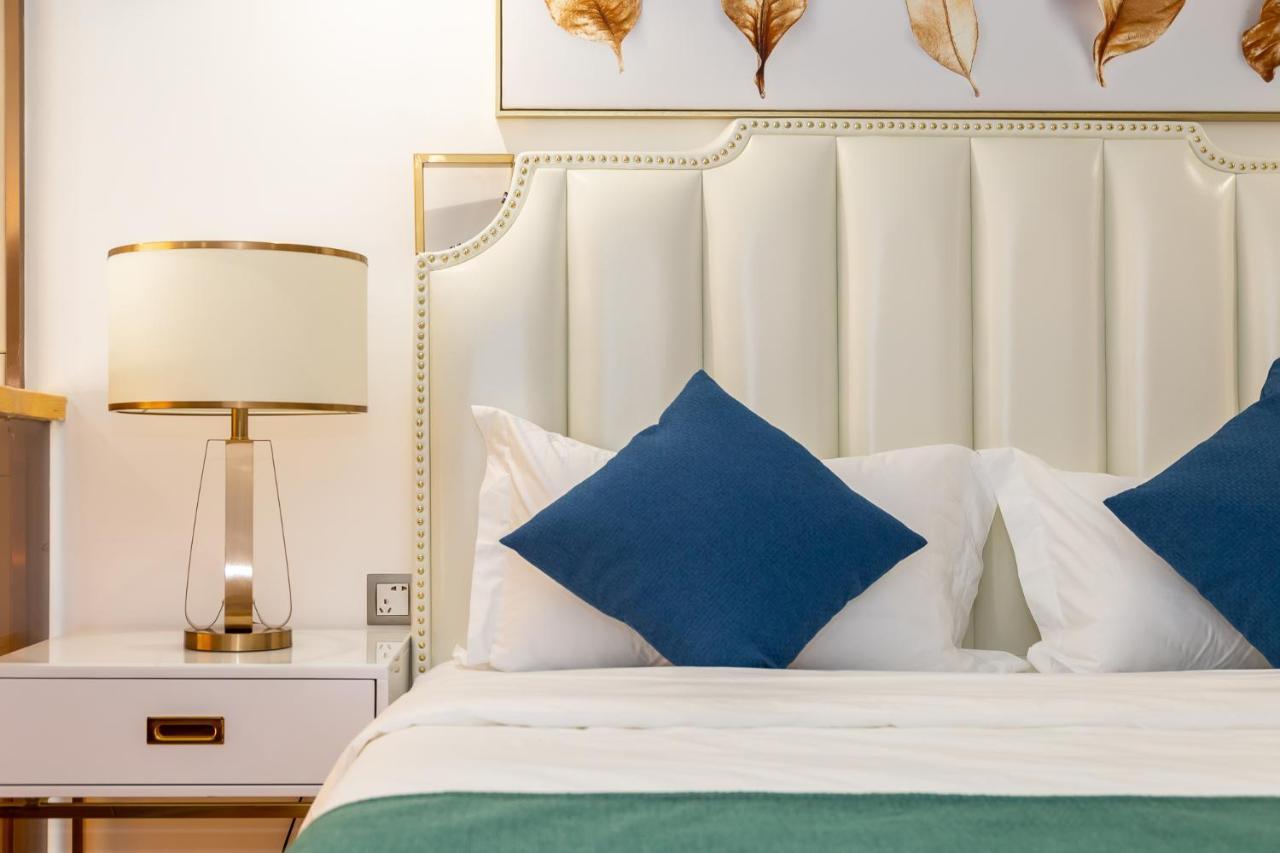 Livetour Hotel Zhujiang New Town Guangzhou Eksteriør billede